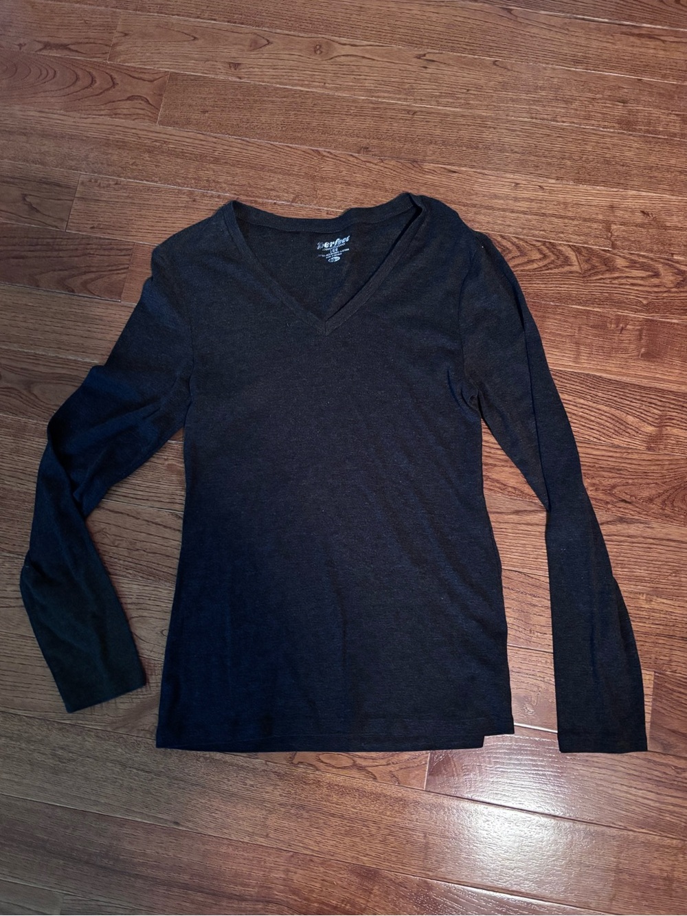 Charcoal V-Neck Long Sleeve Top - Women's